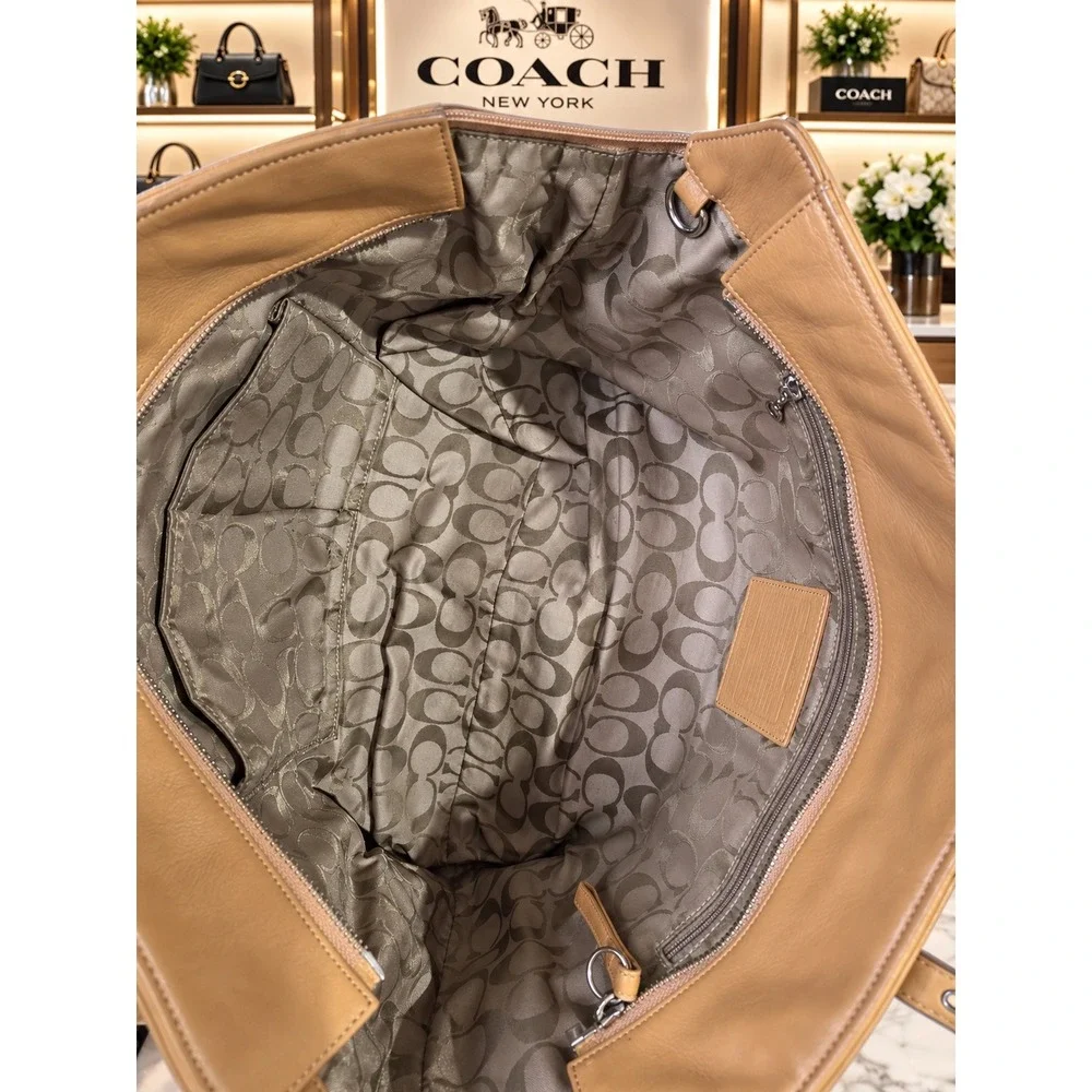 C224 Coach Hampton Tote Vintage